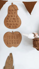Φόρτωση εικόνας στο εργαλείο προβολής Συλλογής, ΚΡΕΜΑΣΤΟ διακοσμητικό τοίχου the stamas σετ πίνακες σε σχήμα αχλάδι και μήλο
